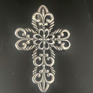Carolyn Pollack Sterling Silver Floral Open heart cross